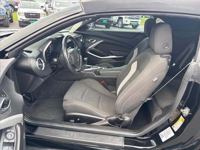Photo of 2023 Black Chevrolet Camaro