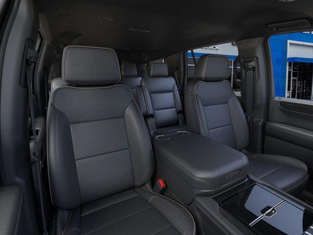 Photo of 2025 Summit White GMC Yukon