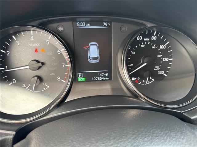 Photo of 2017 Gun Metallic Nissan Rogue