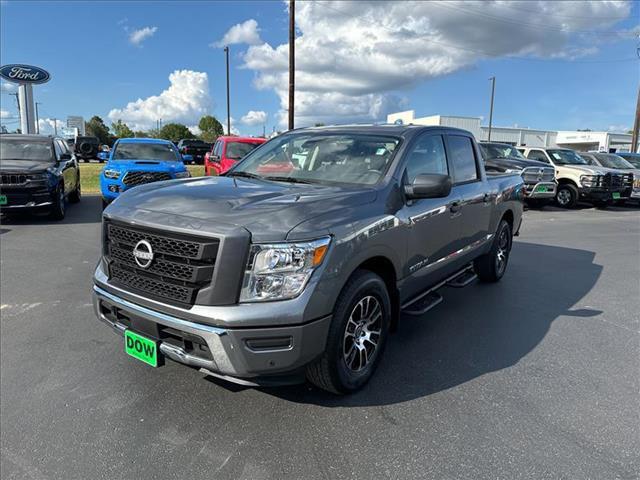 2023 Nissan Titan