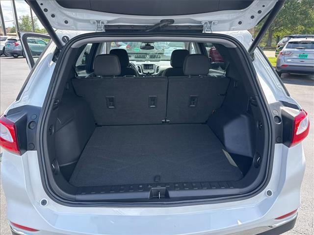 Photo of 2021 Iridescent Pearl Tricoat Chevrolet Equinox
