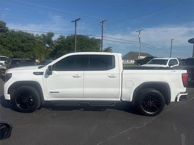 Photo of 2023 Summit White GMC Sierra 1500