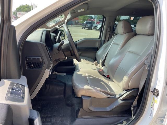 Photo of 2019 Oxford White Ford F-150