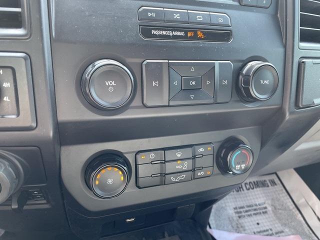 Photo of 2019 Oxford White Ford F-150
