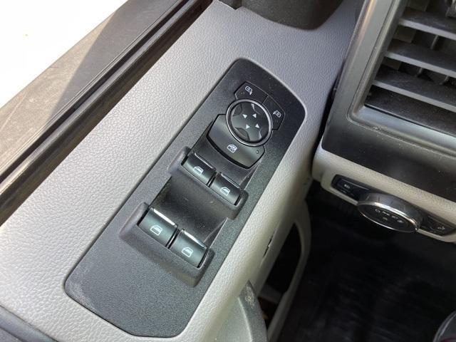 Photo of 2019 Oxford White Ford F-150