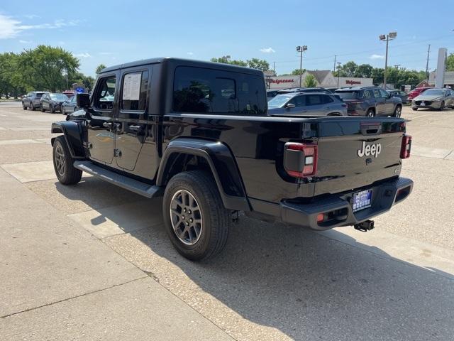 Photo of 2021 Black Clearcoat Jeep Gladiator