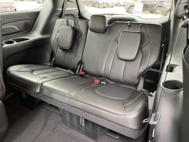 Photo of 2025 Diamond Black Chrysler Pacifica Hybrid