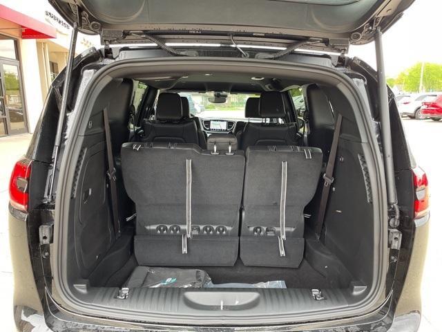 Photo of 2025 Diamond Black Chrysler Pacifica Hybrid