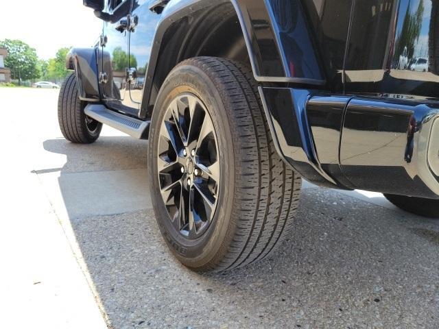 Photo of 2023 Black Clearcoat Jeep Wrangler
