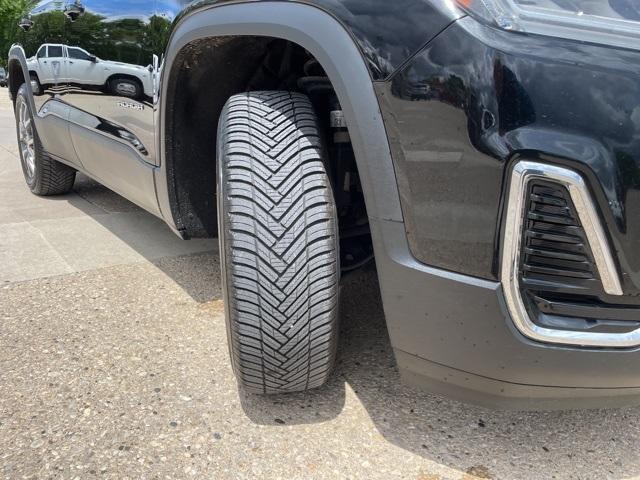 Photo of 2022 Ebony Twilight Metallic GMC Acadia