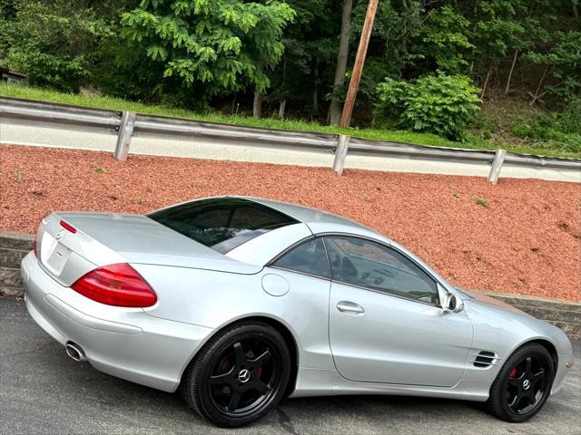 Photo of 2003 Silver Mercedes-Benz SL-Class