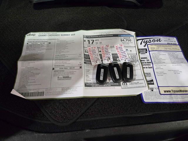 Photo of 2018 Ivory 3-Coat Jeep Grand Cherokee