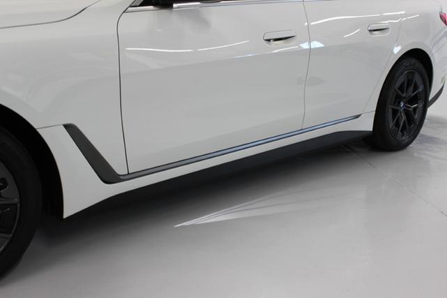 Photo of 2023 WHITE BMW i4 Gran Coupe