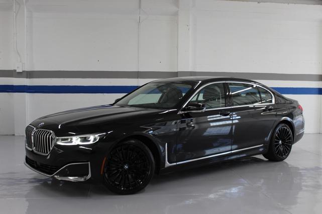 2022 BMW 750