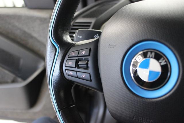 Photo of 2018 GRAY BMW i3