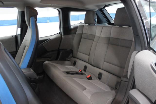 Photo of 2018 GRAY BMW i3