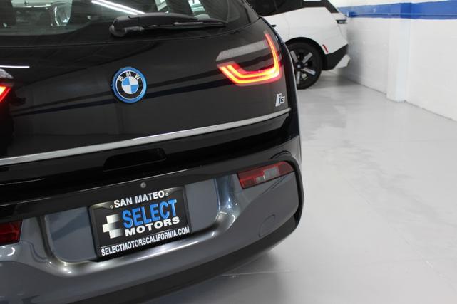 Photo of 2018 GRAY BMW i3