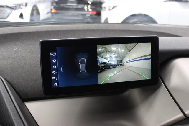 Photo of 2018 GRAY BMW i3