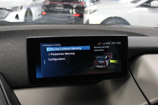 Photo of 2018 GRAY BMW i3