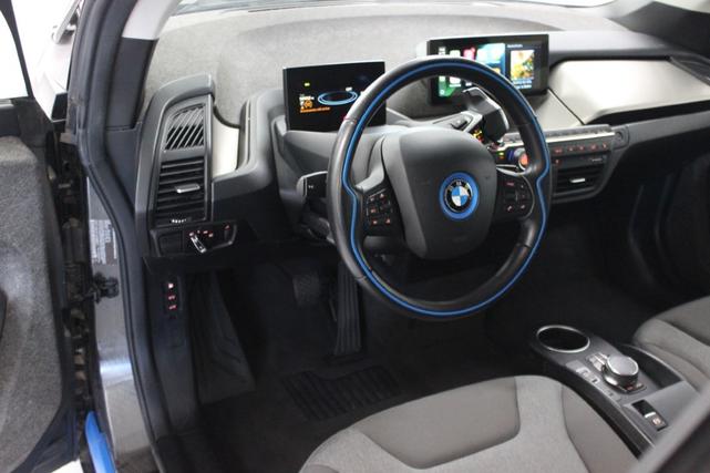 Photo of 2018 GRAY BMW i3