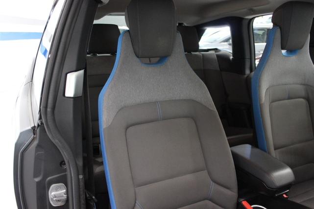 Photo of 2018 GRAY BMW i3