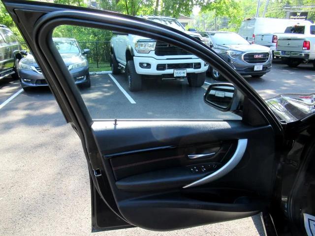 Photo of 2016 Black BMW 328