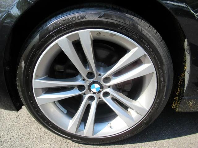 Photo of 2016 Black BMW 328