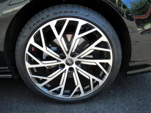 Photo of 2022 Mythos Black Metallic Audi A8