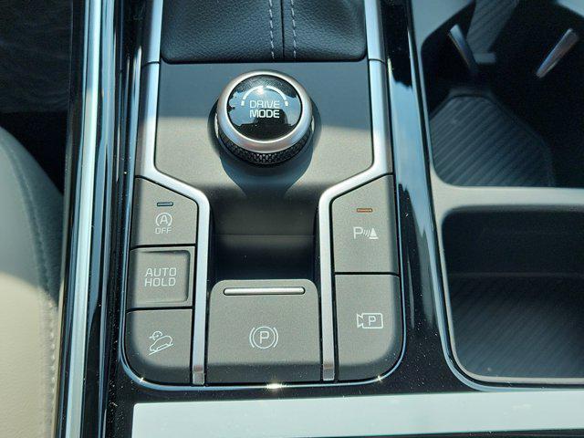 Photo of 2025 Wolf Gray Kia Sorento
