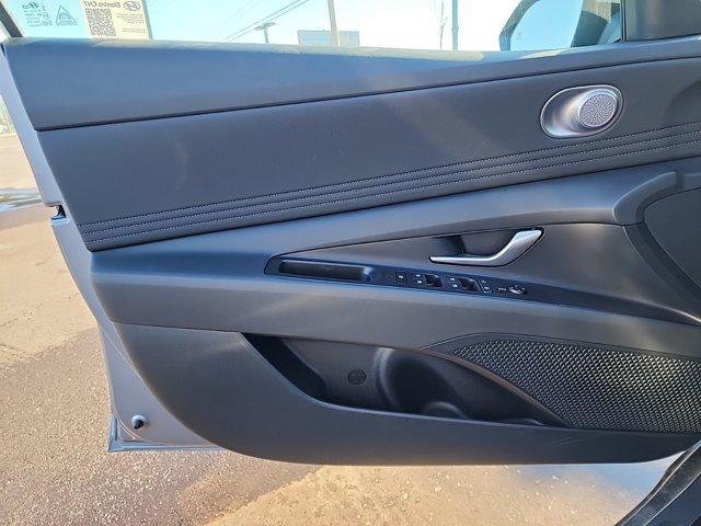 Photo of 2025 Fluid Metal Hyundai ELANTRA