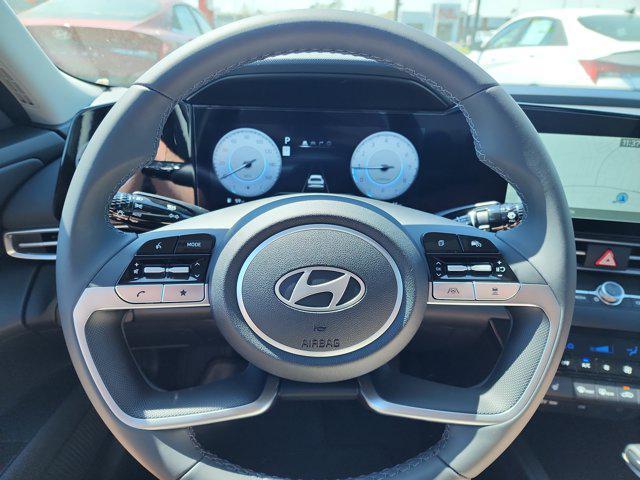 Photo of 2025 Abyss Black Hyundai ELANTRA