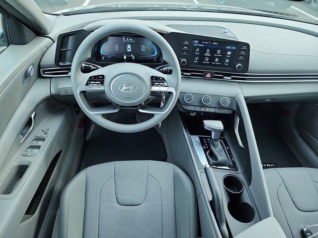 Photo of 2025 Amazon Gray Hyundai ELANTRA