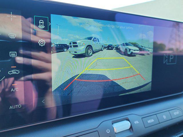 Photo of 2025 Aurora Black Pearl Kia K4