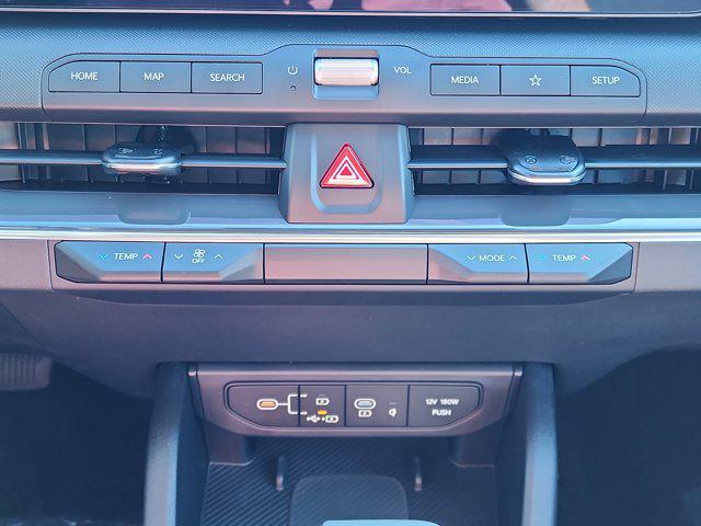 Photo of 2025 Aurora Black Pearl Kia K4