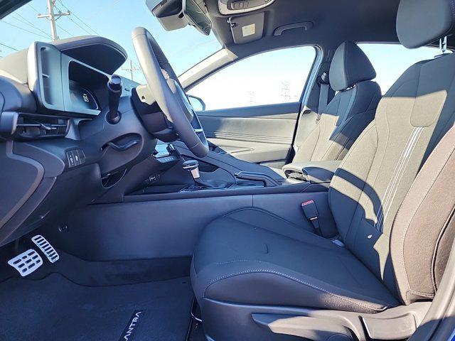 Photo of 2025 Intense Blue Hyundai ELANTRA