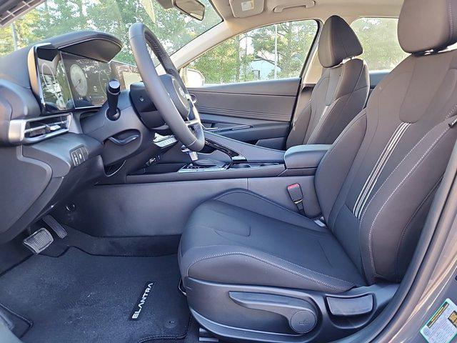 Photo of 2025 Ecotronic Gray Hyundai ELANTRA