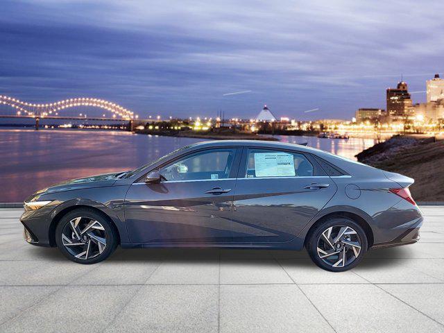 Photo of 2025 Ecotronic Gray Hyundai ELANTRA