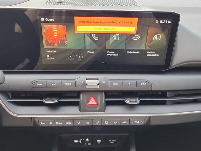 Photo of 2025 Aurora Black Pearl Kia K4
