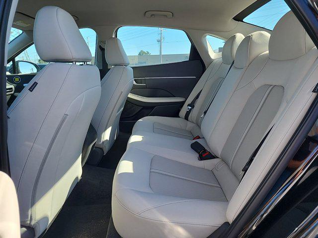 Photo of 2025 Abyss Black Hyundai SONATA