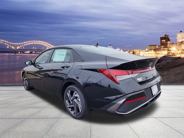 Photo of 2025 Abyss Black Hyundai ELANTRA