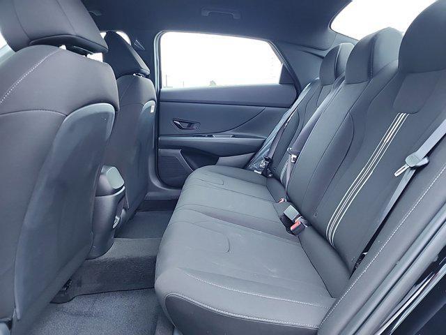 Photo of 2025 Abyss Black Hyundai ELANTRA