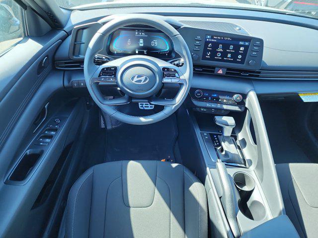 Photo of 2025 Fluid Metal Hyundai ELANTRA
