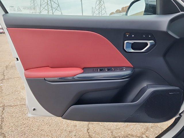 Photo of 2025 Snow White Pearl Kia K4