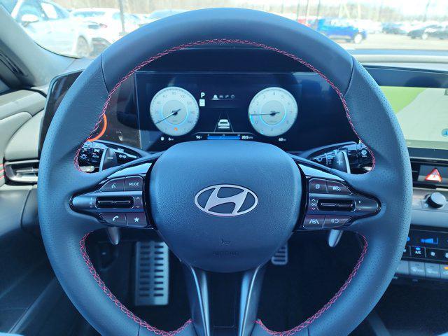 Photo of 2025 Atlas White Hyundai ELANTRA