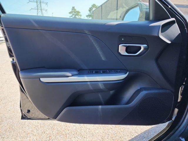 Photo of 2025 'AURORA BLACK PEARL' Kia K4