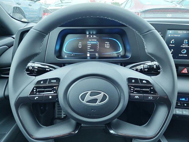 Photo of 2025 Amazon Gray Hyundai ELANTRA