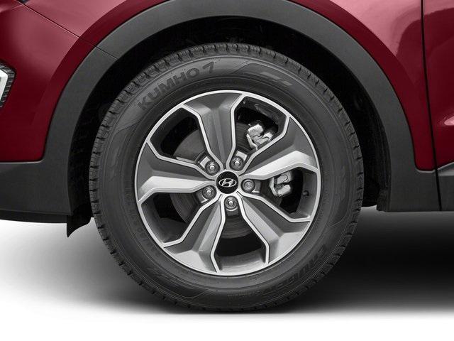 Photo of 2016 Circuit Silver Hyundai SANTA FE