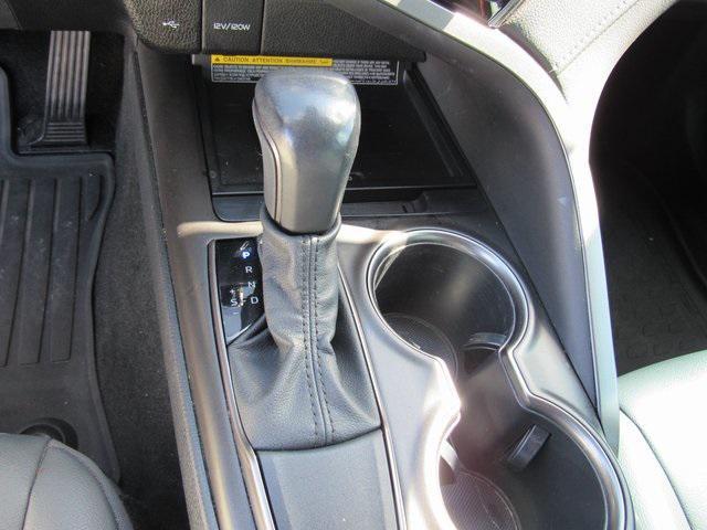 Photo of 2021 Super White Toyota Camry