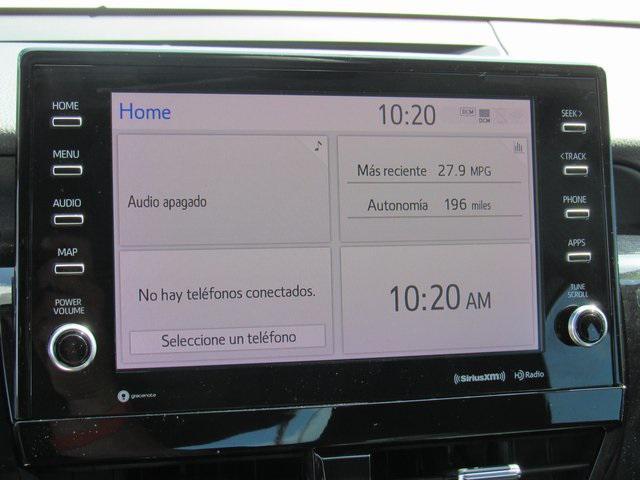 Photo of 2021 Super White Toyota Camry