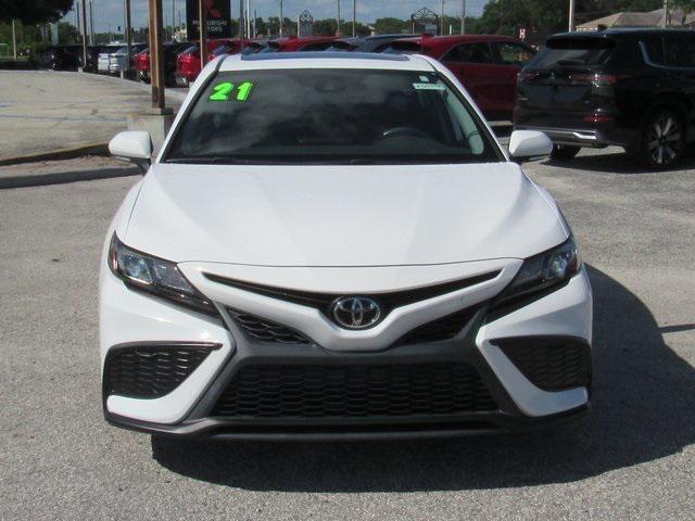Photo of 2021 Super White Toyota Camry